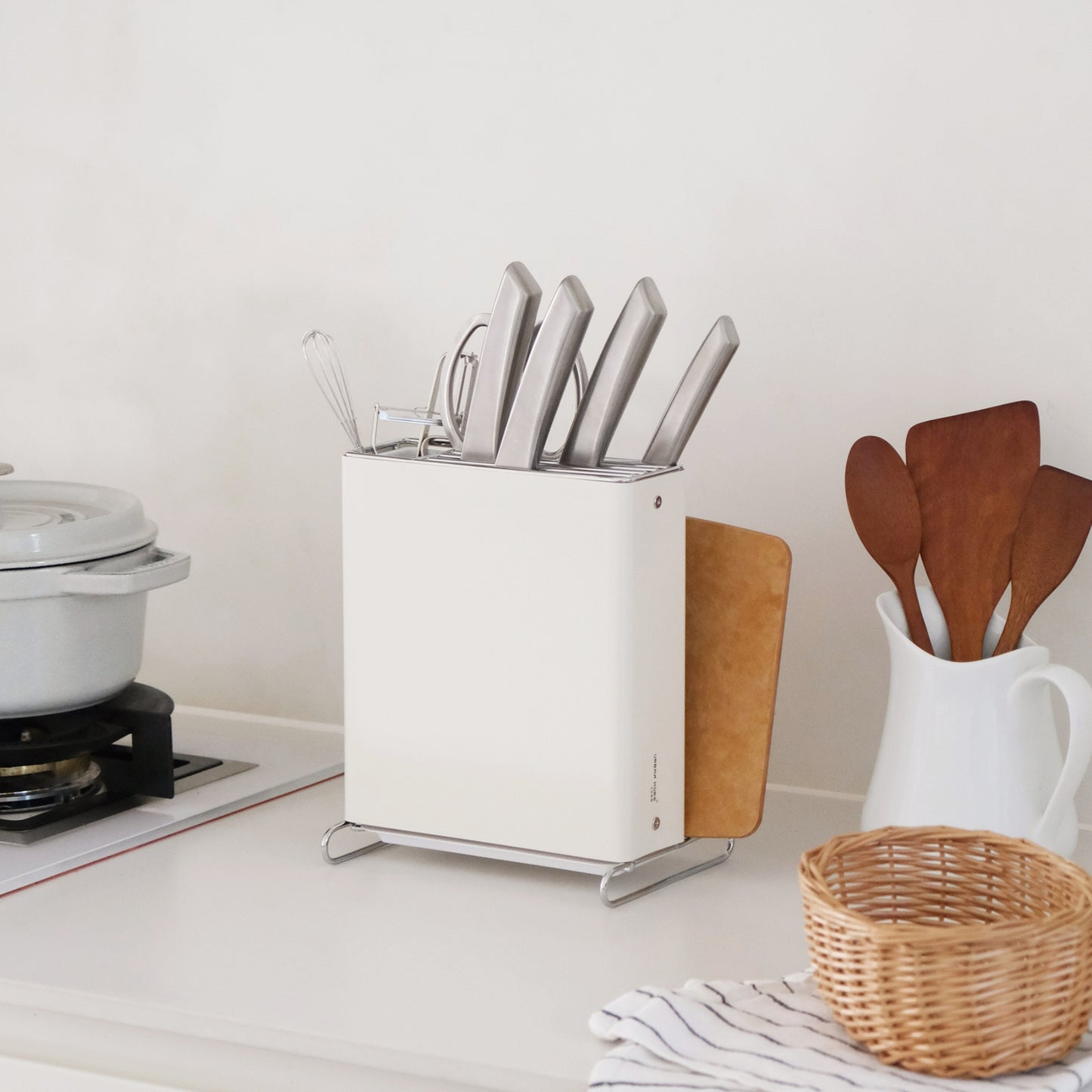 Knife holder